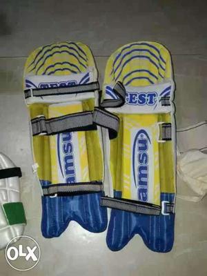 Want to sell cricket kit not even one tym used