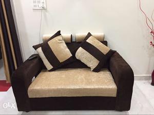 4+2 brand new sofa for sale..