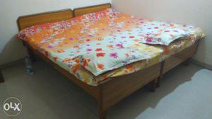 Double bed in good condition with cotton gadda,
