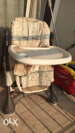 Kids high chair with adjustable height