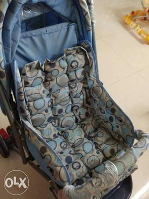Luvlap Baby's Grey And Blue Stroller