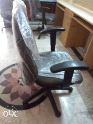 New chair no used