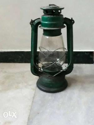 One and old lighting lamp by good condition