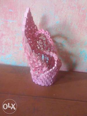 Paper swan for home decoration