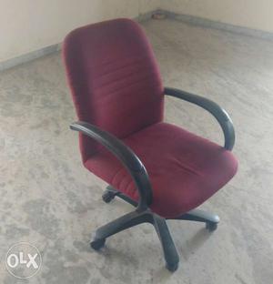 Red And Black Rolling Chair