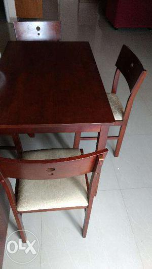 Solid wood Dining Table 4 seater- Mint condition