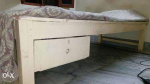 Wooden bed/cot for single person!