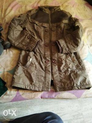 2month old ladies jaket.size medium