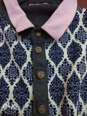 Customised pink collar funky textured tshirt