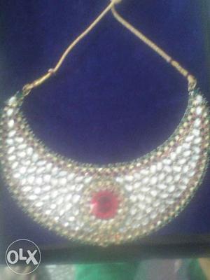 It is very nice it is not so heavy to were
