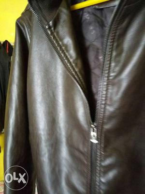 Leather jacket 1 weak old very good condition