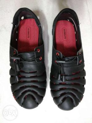 Globalite casual sandals/ shoes, size 9, black