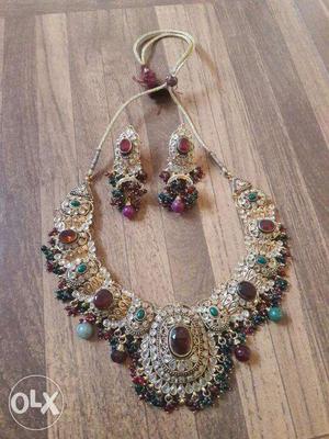 Kundan necklace with earings for sale.. Fixed
