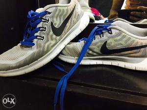 Nike Free 5.0 running shoes.. only 6 months old..