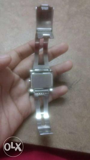 Stainless steel Fastrack watch for girls; just 3