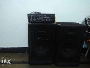 Amplifier of 120 amps n two speakers