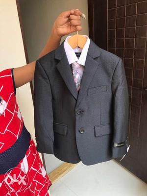 Kids 3 piece suit(4years) fromUS