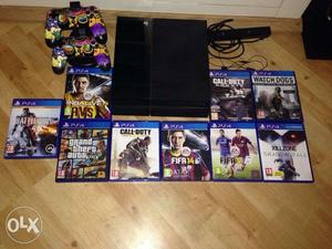 Ps4 console with 5 games one year warranty