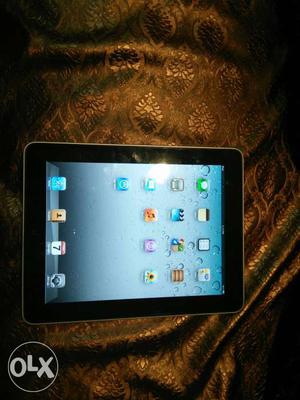 Ipad in mint condition with charger and back