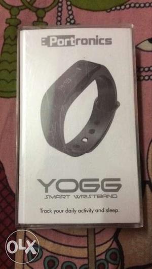 Portronics yogg smart wristband with live