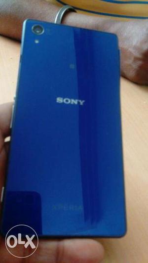 Sony xperia z2 with bill box and charger water