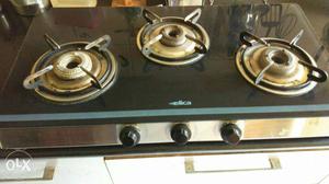 1 year old Elica gas stove. working condition. I