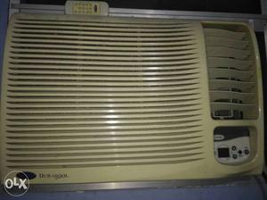1ton carrier AC in good condition