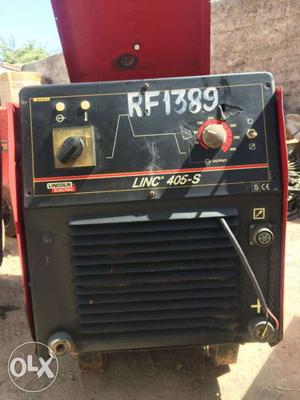 Black And Red Lincoln Electric Rf.Good condition