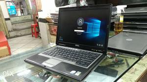 Dell Laptop Very Good Condition Like New