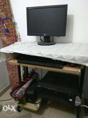 Desktop with table and chair. 17inch LG TFT