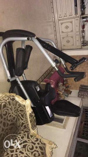 Eleptical exercise machine. good for people with