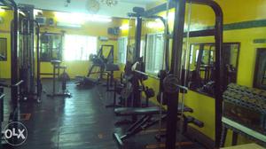 Full gym set of equipments for sale in good