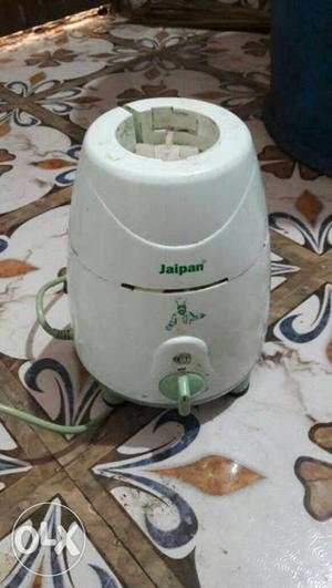 Jaipan branded mixer.It is of  watts with 2