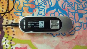 Philips MP3 player 2 GB with MP3, voice