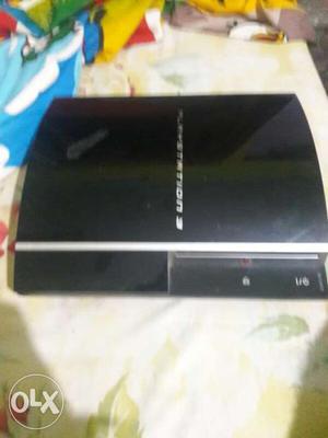 PlayStation 3 and it has on off issue so if u