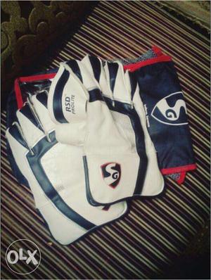 SG originals cricket wicket keepring gloves new