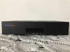 Tatasky set top box mpeg4 with charging wire and