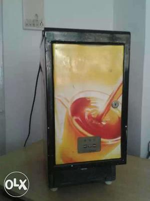 Tea and coffee maker in very good condition.