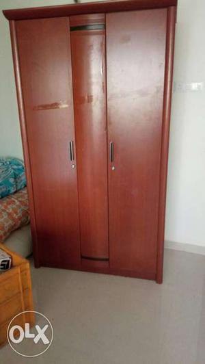 3 Door Wardrobe In Good Condition For sell