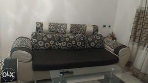 3 seater sofa set in perfect condition as good as