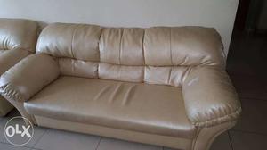 5 seater sofa set for immeduate sale
