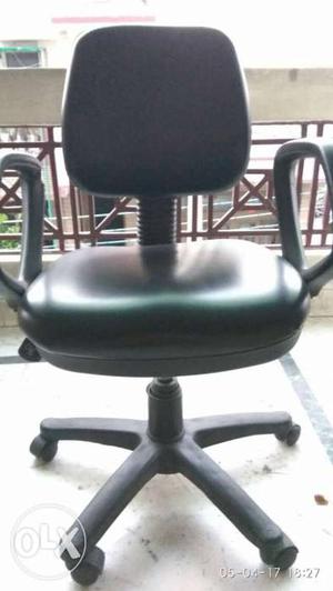 Black Leather Office Rolling Armchair