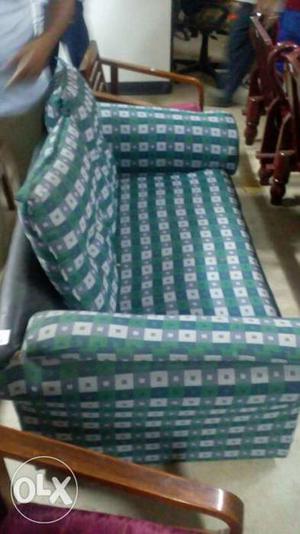 Cushion 2 seater relaxable sofa, very good
