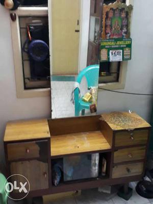 Dressing table. Price negotiable.