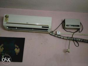 LG split AC in very good condition.