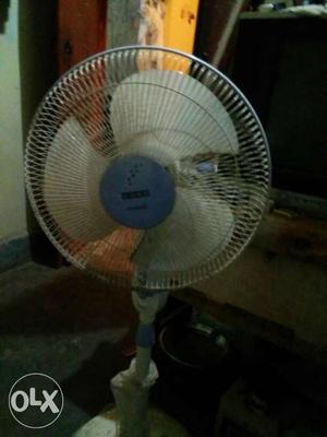 New condition.. only 3monts usha company fan