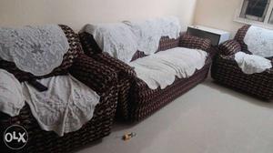 One year old 5 seater sofa set