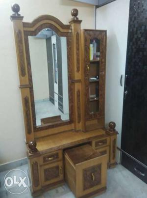 One year old dressing table