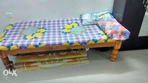 Single bed with matrice for sell