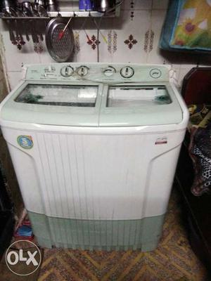 White And Green Twin Tub Washer